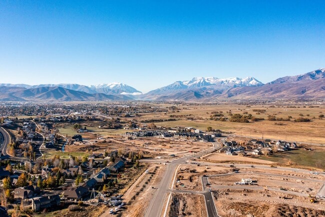 Building Photo - Recently Built Heber City Rental – Bright,...