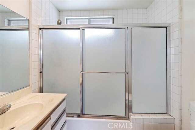 Building Photo - 20721 Roseton Ave