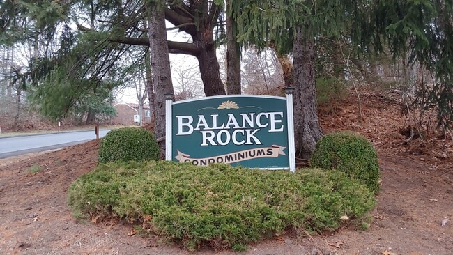 Primary Photo - 41 Balance Rock Rd