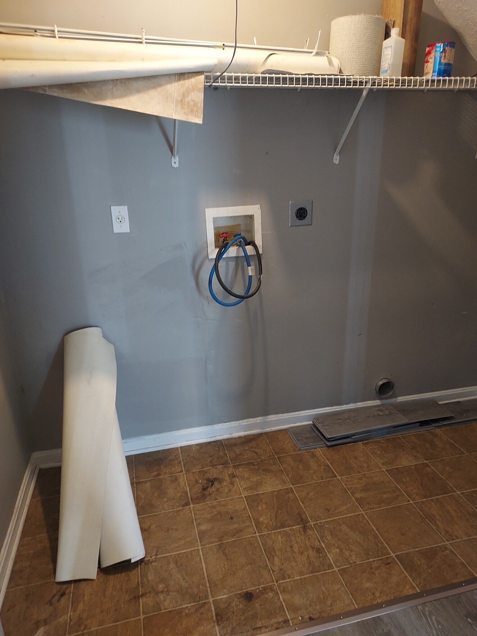 Washer and Dryer closet - 1216 Lipps Ln