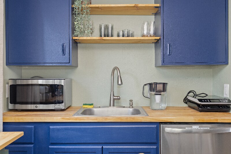 Building Photo - 5831 W 110th Pl