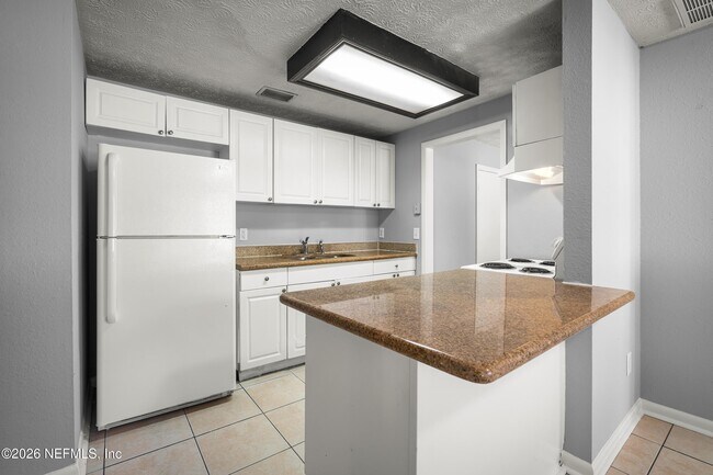 Building Photo - 5153 Seaboard Ave