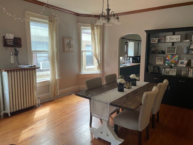 Building Photo - 2745-2747 S. Herman St. - Duplex