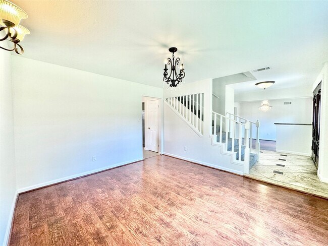 Building Photo - 7914 Oakington Dr
