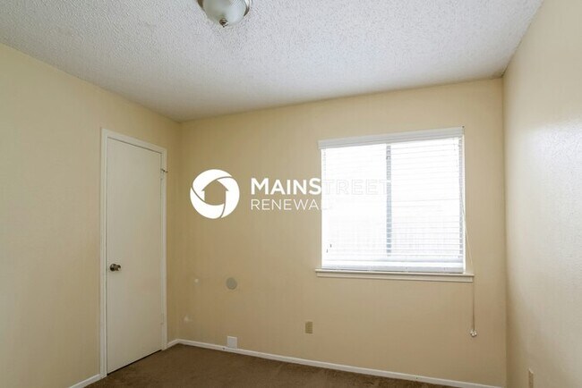 Building Photo - 3 Bedroom Pet-Friendly Home in Houston, TX with Main Street Renewal