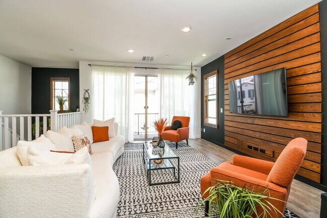 Building Photo - 9922 E Wavelength Ave