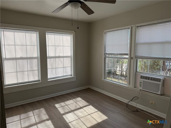 Building Photo - 212 S 26th St