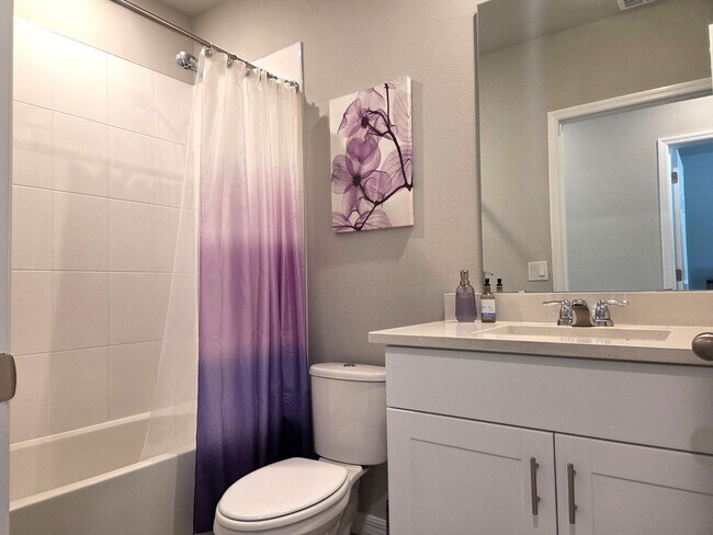Building Photo - Pet Friendly Home in Cagan Crossings East