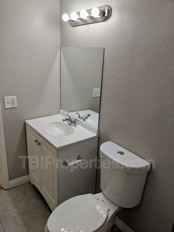 Building Photo - 3410 Sparrow Cir