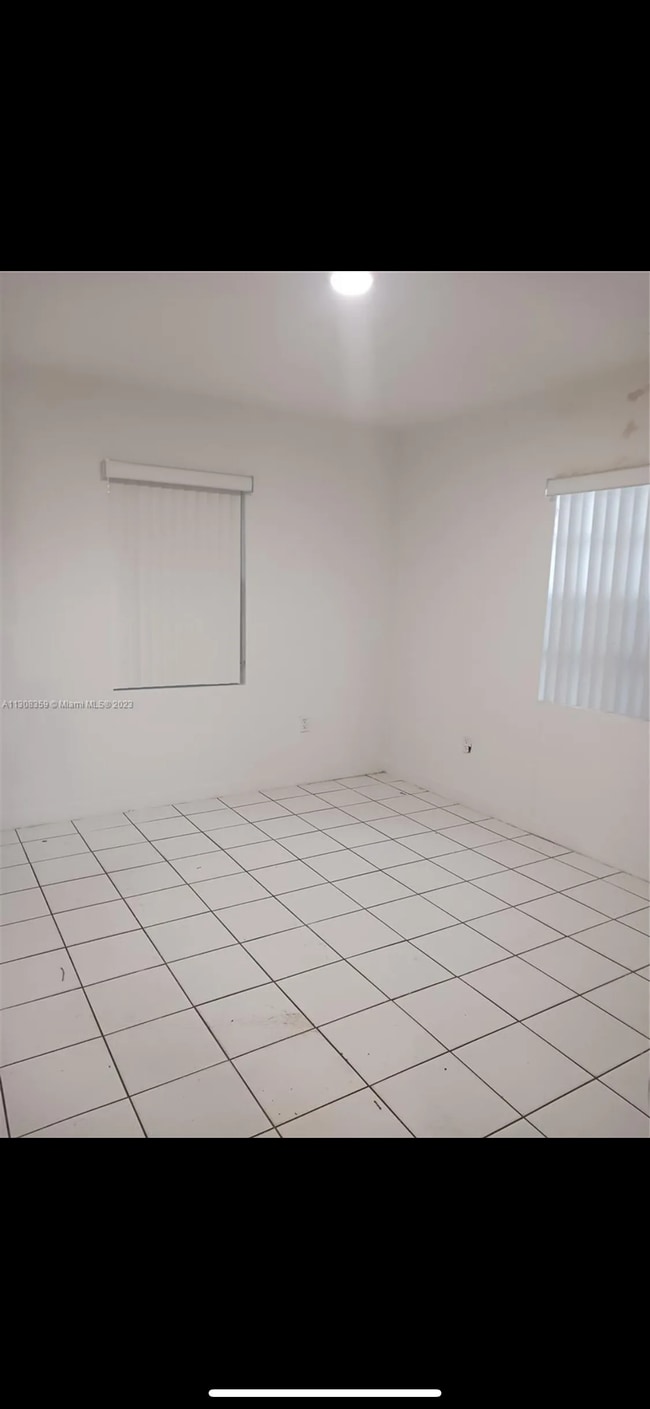 Building Photo - 1183 NW 26th St