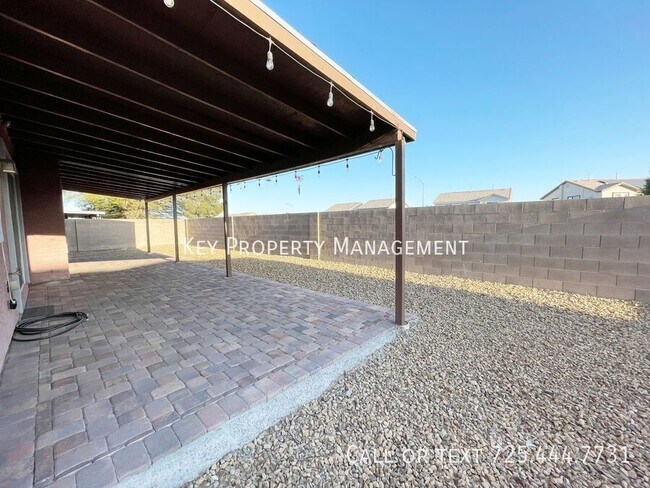 Building Photo - 605 Sonoran Heights Ave