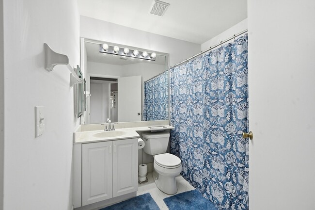 Building Photo - 5395 Firenze Dr