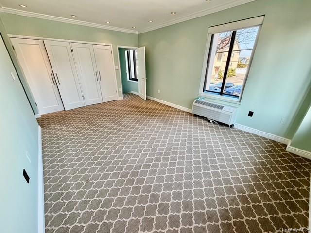 Building Photo - 100 W Broadway