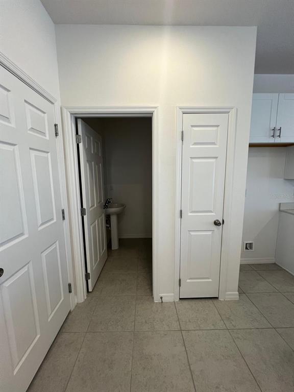 Building Photo - 1230 Wycliffe Wy