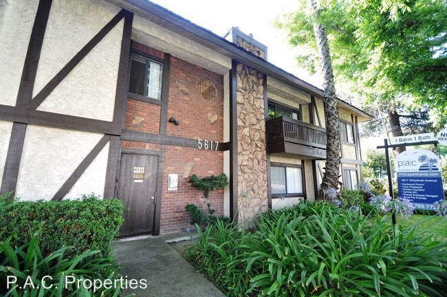 Building Photo - 5617 Woodman Ave