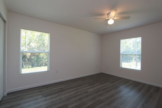 Building Photo - AWESOME 4 BD/2BA Home in Palm Bay!!