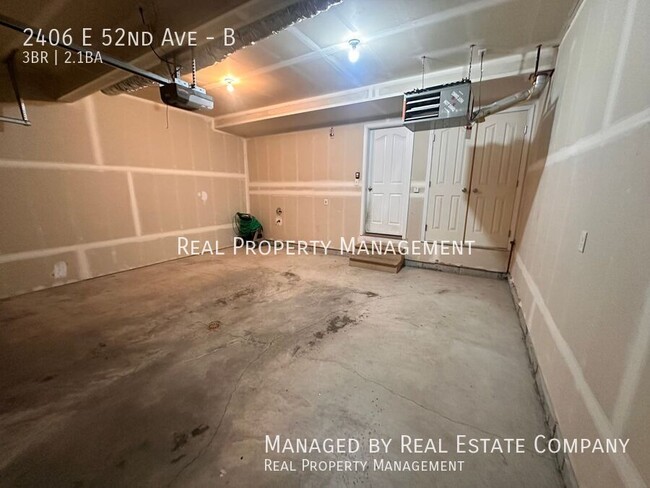 Building Photo - 2406 E 52nd Ave