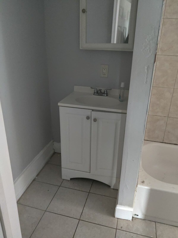 Building Photo - 53 W Logan St