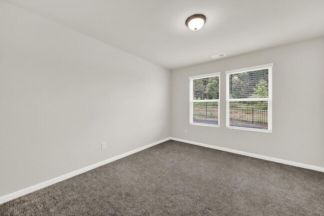 Building Photo - Lovely 3 Bed 3.5 Bath Townhome in Indian L...