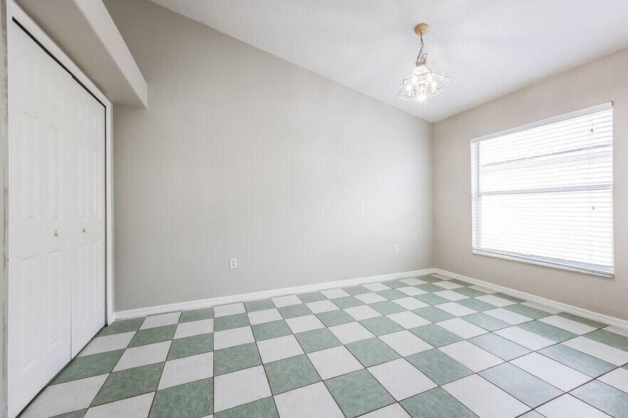 Building Photo - 16410 Coopers Hawk Ave