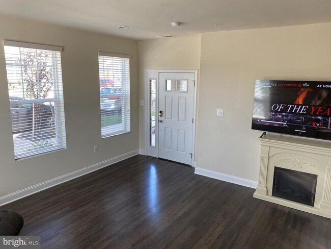 Building Photo - 5001 Judicial Way