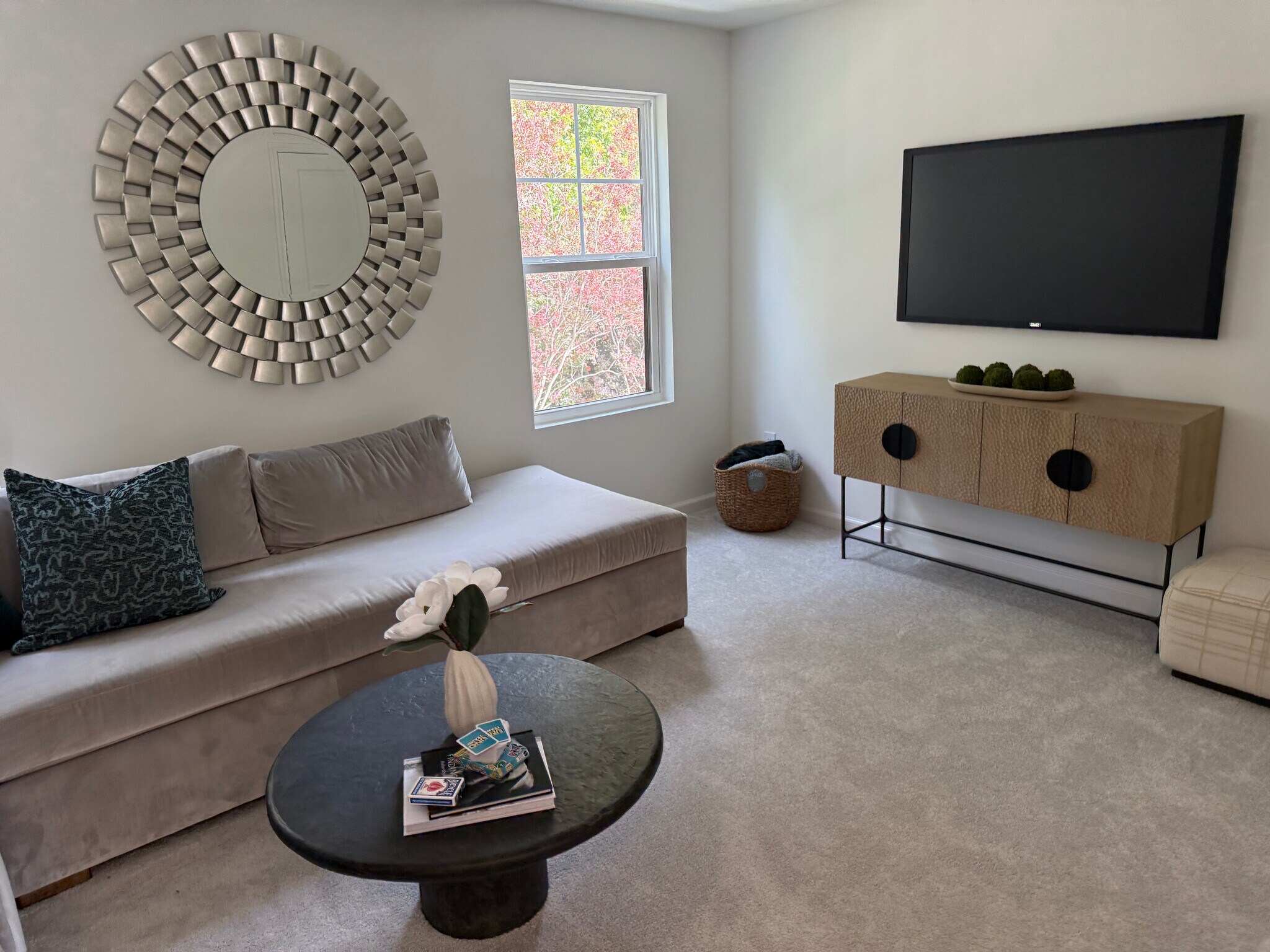 Building Photo - Room in Townhome on Crescent Townes Wy