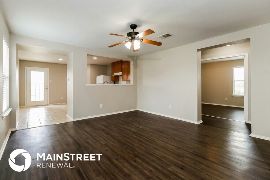 Building Photo - 13521 Coomes Dr