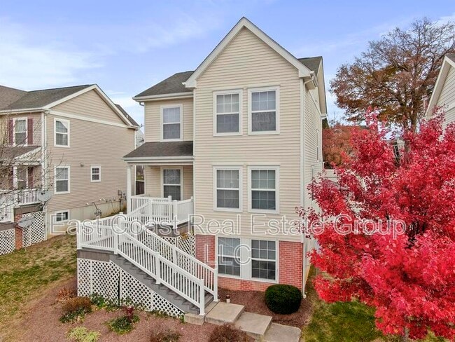 Building Photo - 238 Merrbaugh Dr