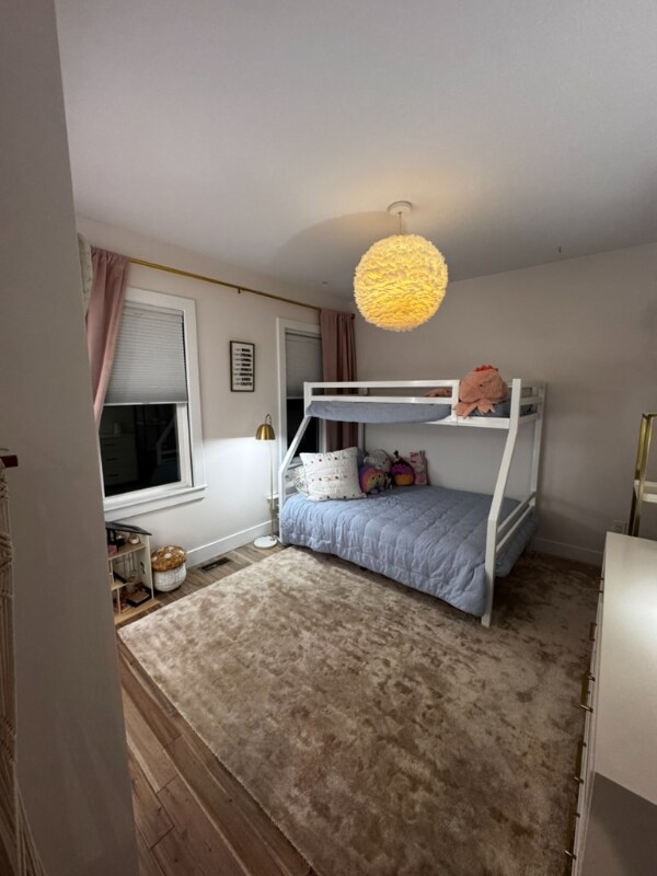 Building Photo - 15 Yale St