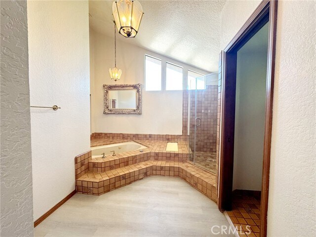 Building Photo - 2230 E Vista Mesa Way