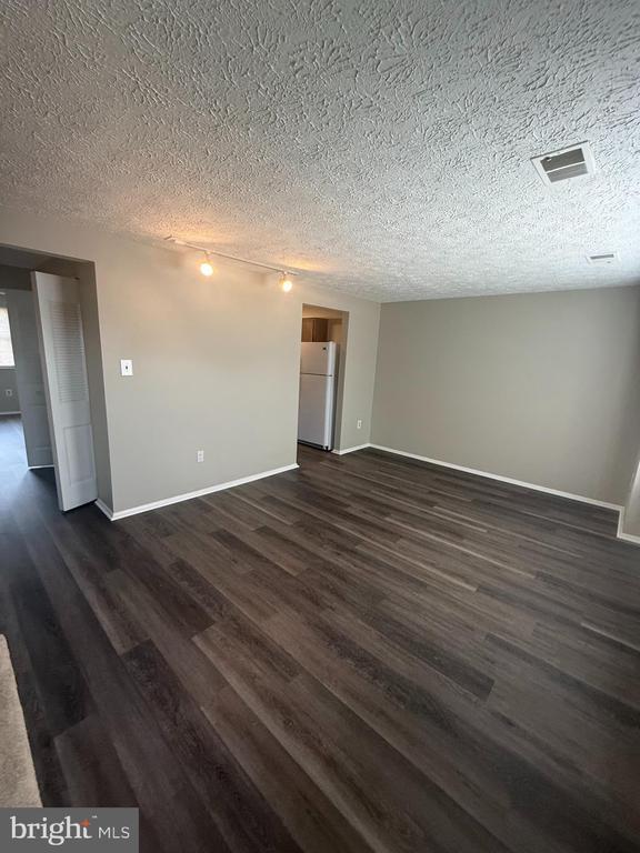 Building Photo - 5752 Charstone Ct