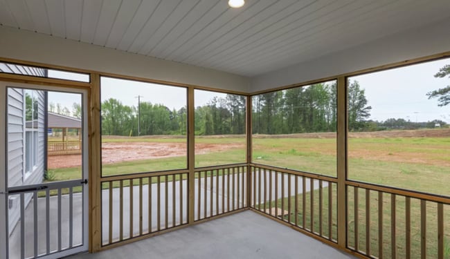 Building Photo - Available Now - Beautiful Open Floorplan 3...