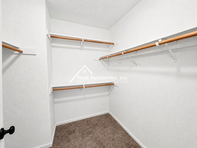 Building Photo - 437 Anacapa Dr