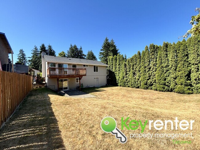 Building Photo - North Tacoma home located in Cul-De-Sac an...