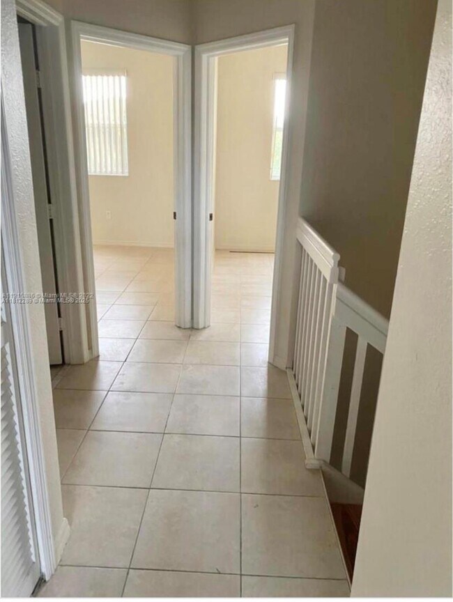 Building Photo - 9044 SW 153rd Ct