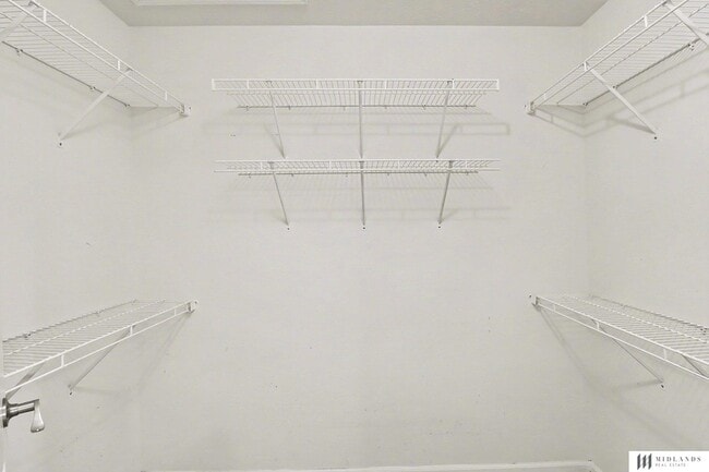 Building Photo - 11612 Monroe St