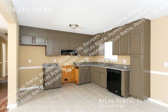 Building Photo - 724 13th Terrace NW