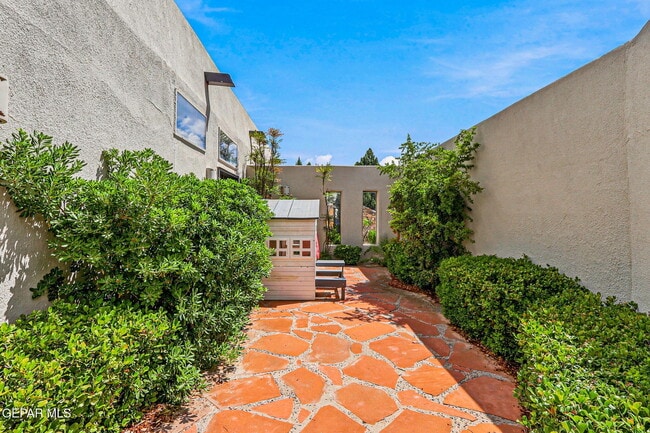 Building Photo - 5601 Burning Tree Dr