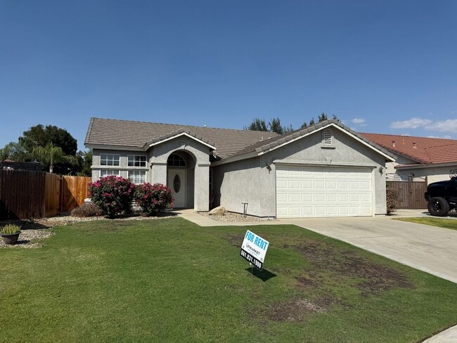Building Photo - Spacious 4-Bedroom Home in Riverlakes Comm...