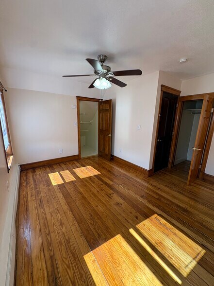Building Photo - 39 Farquhar St