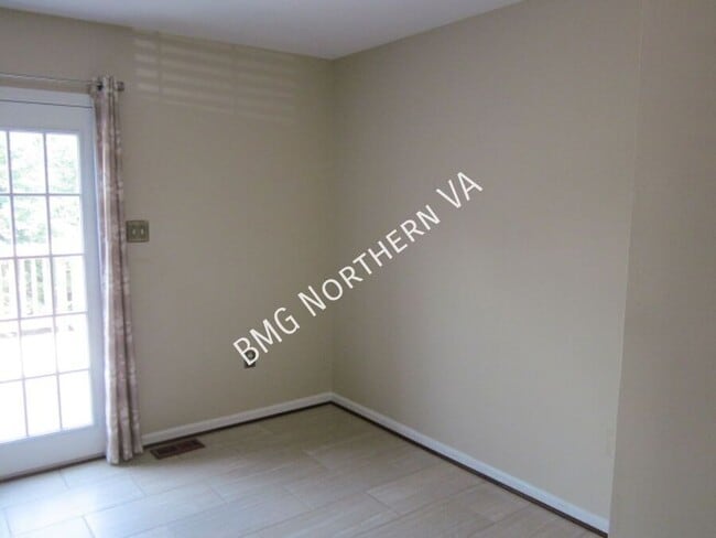 Building Photo - 14306 Newbern Loop