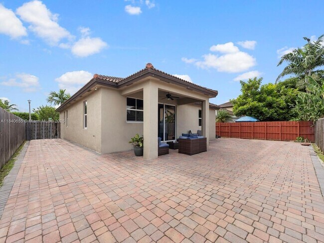 Building Photo - 28302 SW 128th Path