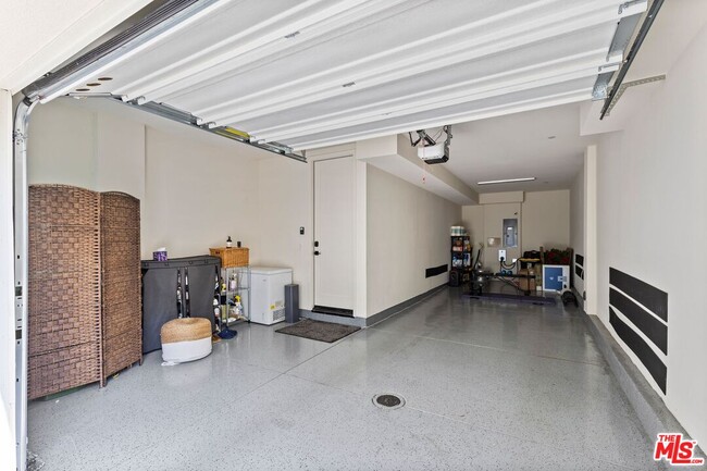 Building Photo - 4520 Ayla Ln