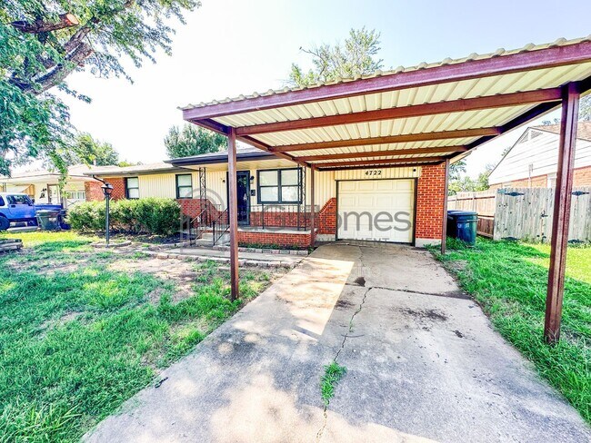 Building Photo - 4722 SE 27th St