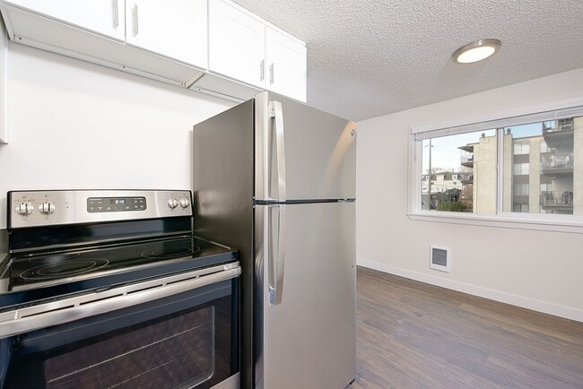 Interior Photo - Fountainside