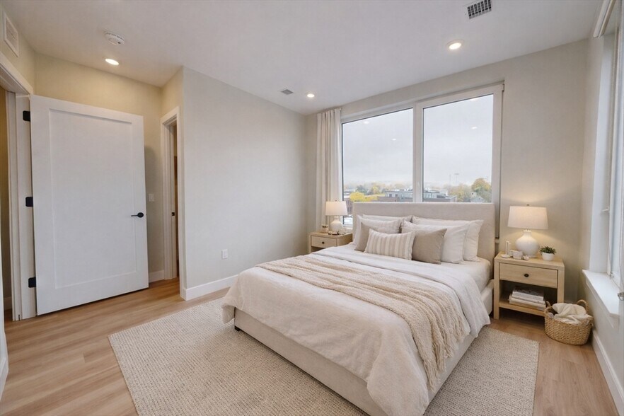 Building Photo - 198 Green St