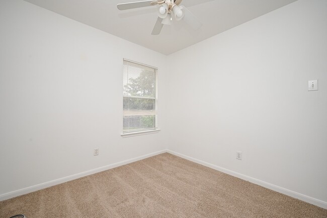 Building Photo - 19414 Ambrosia Falls Dr