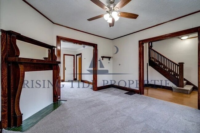 Building Photo - 707 Carlisle Ave