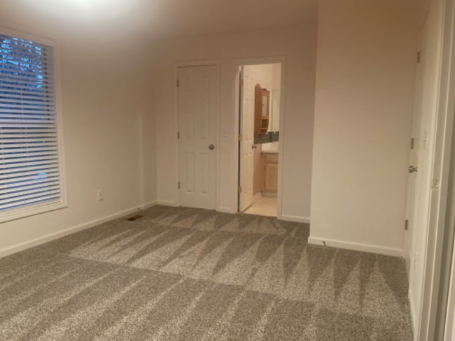 Building Photo - 306 Westchester Way