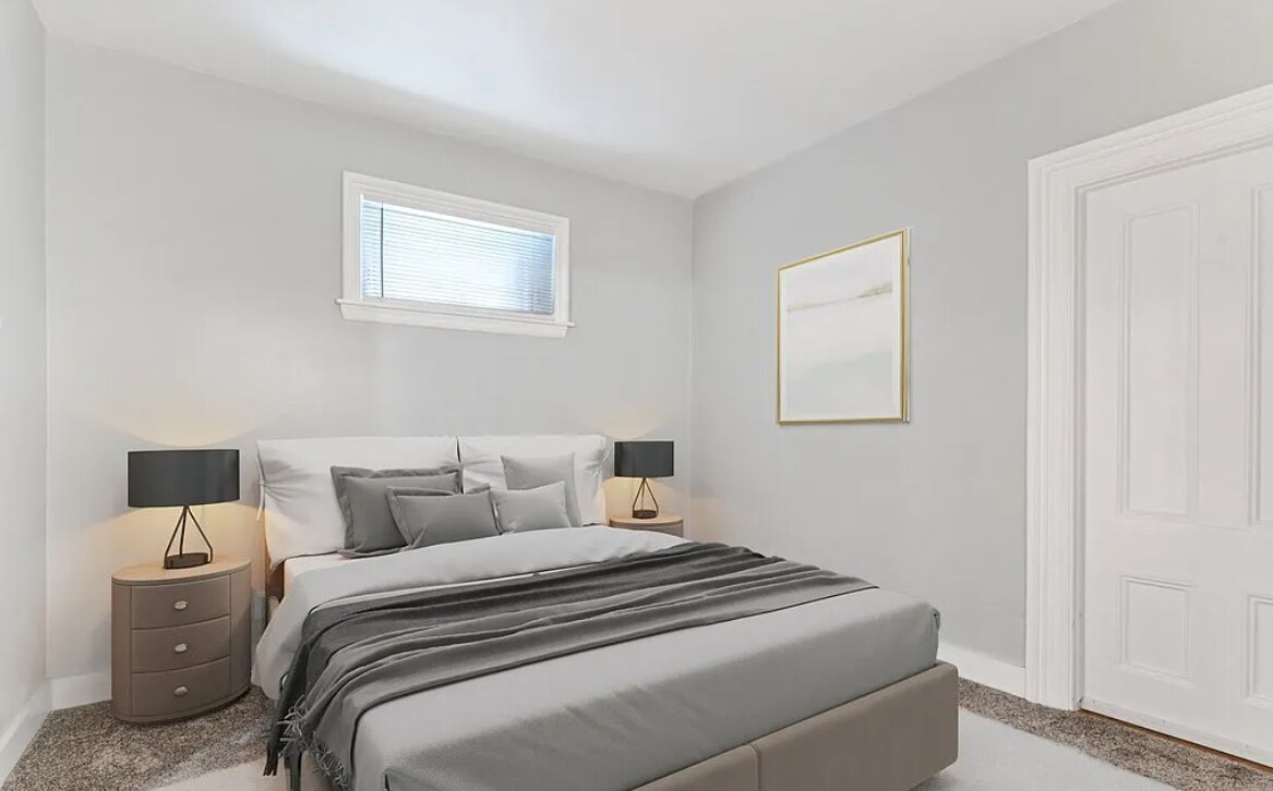 Building Photo - 1 Saint Charles St